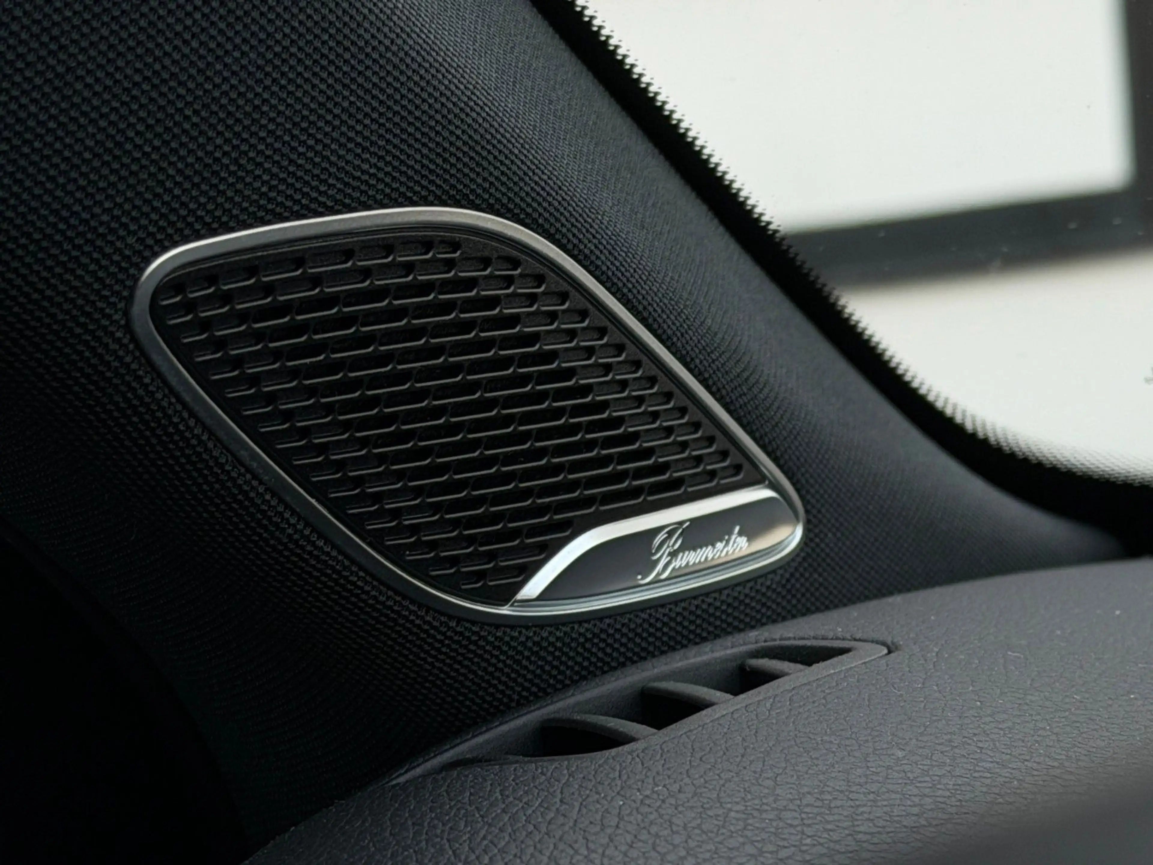 Mercedes-Benz A 35 AMG 4Matic/ BURMESTER/PANO/MEMORY/KEYLESS — photo 14