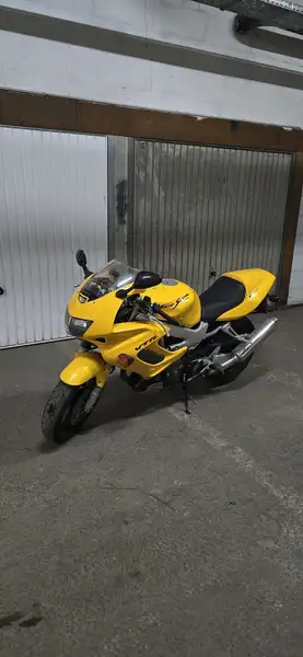 Honda VTR 1000 - foto 3