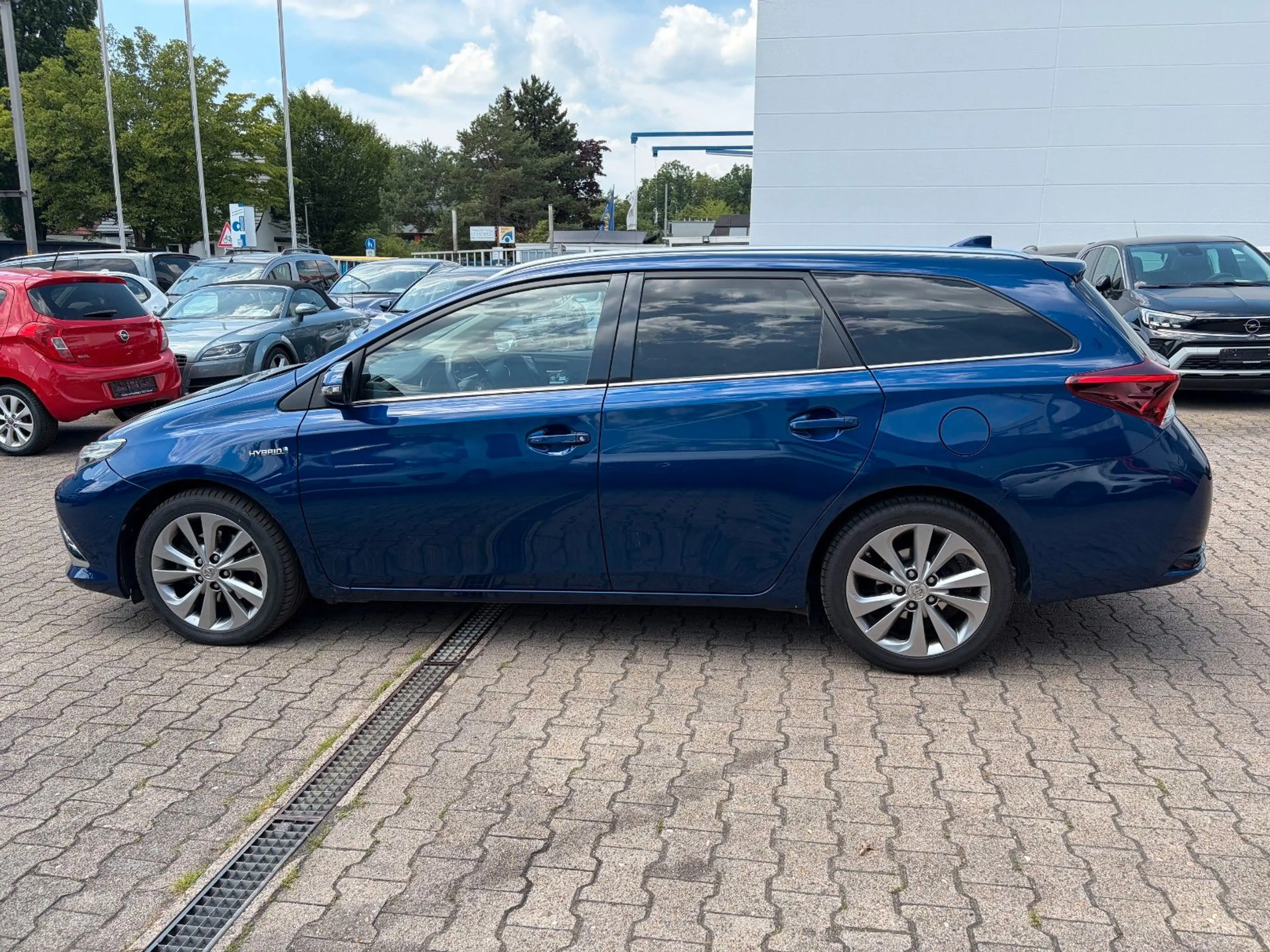 Toyota Auris Hybrid Executive ERSTE HAND — photo 8