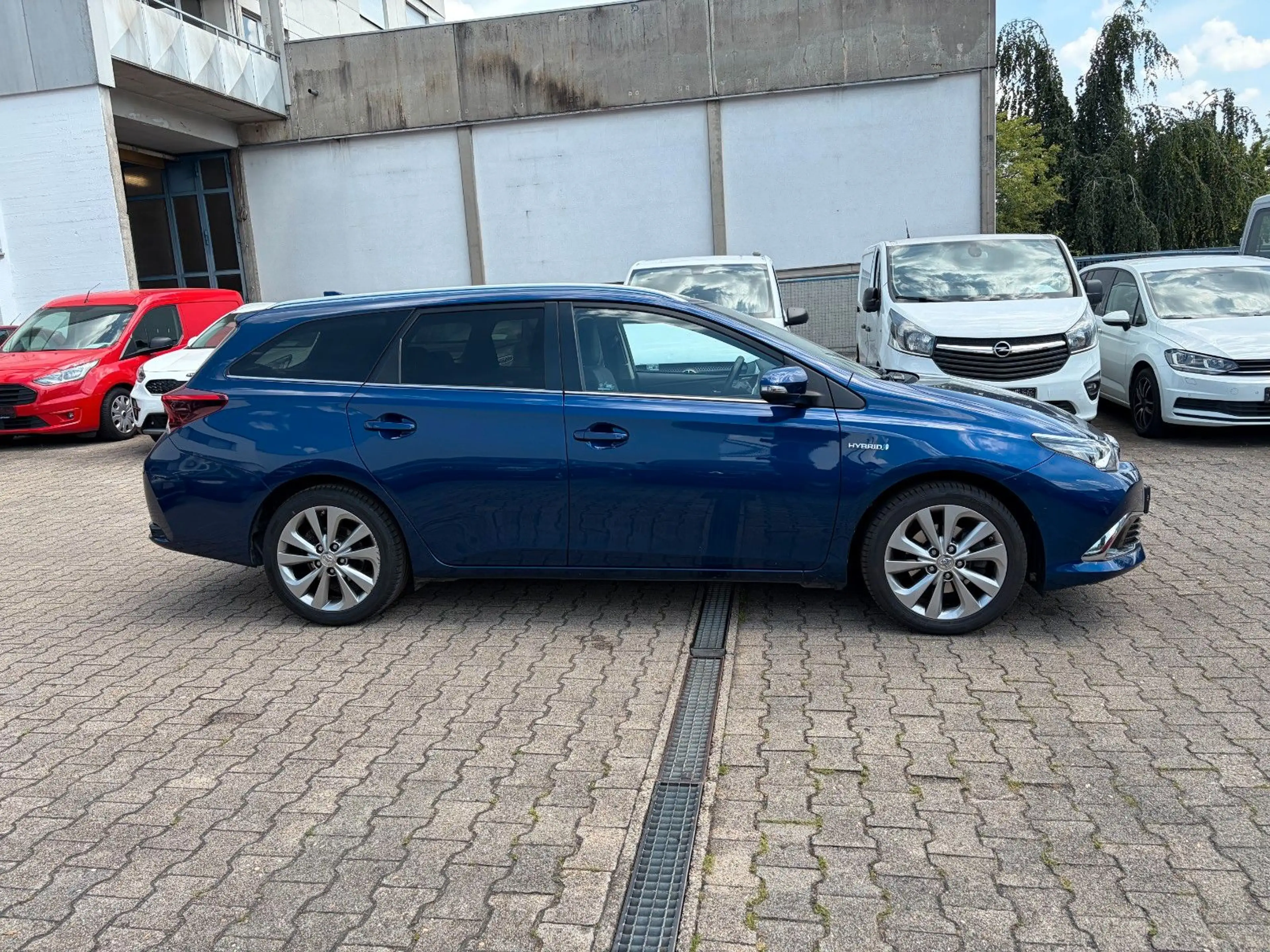Toyota Auris Hybrid Executive ERSTE HAND — photo 4