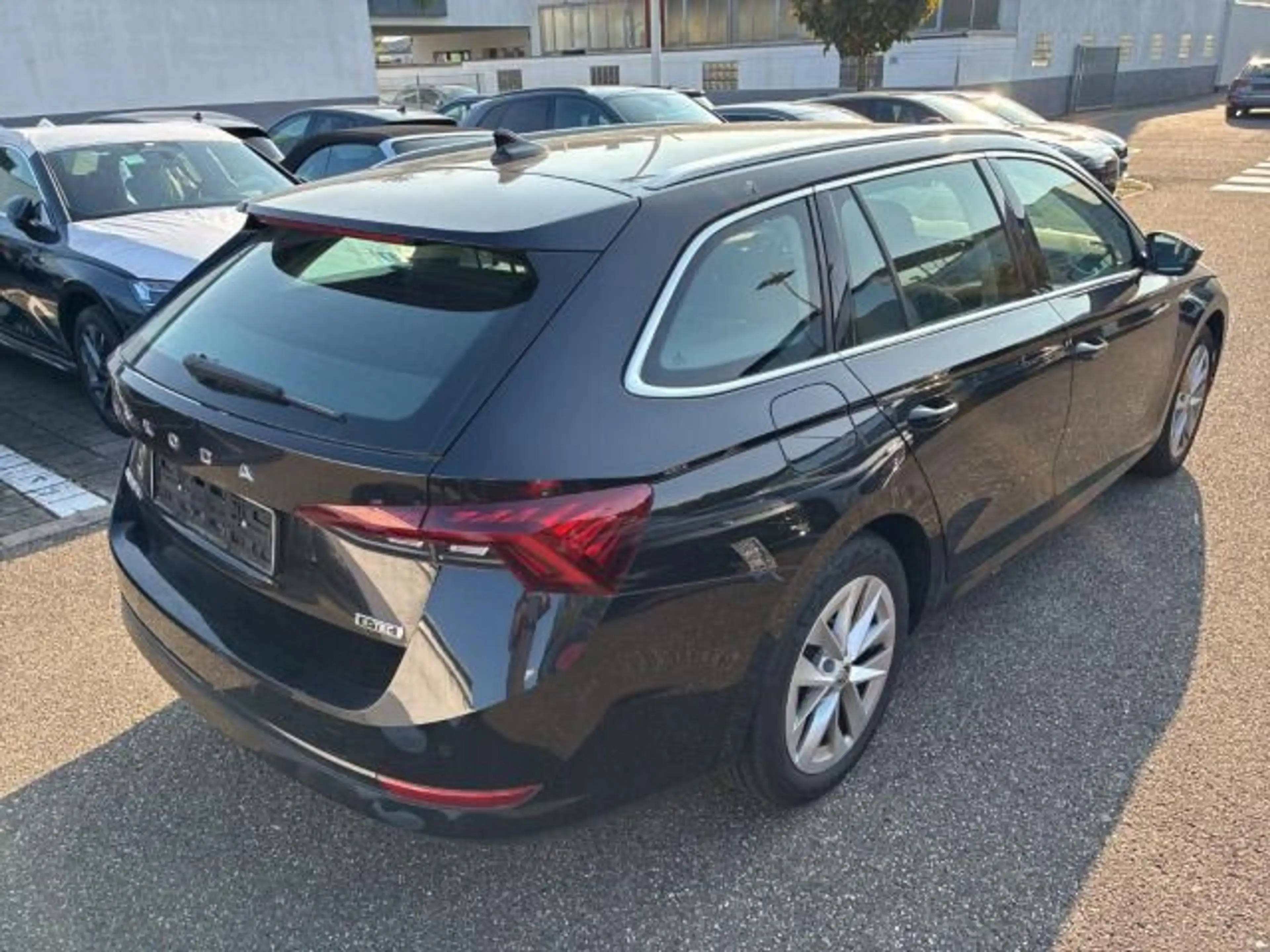 Skoda Octavia Combi 1.5 TSI e-TEC DSG STYLE*LED*AHK*NA — photo 5