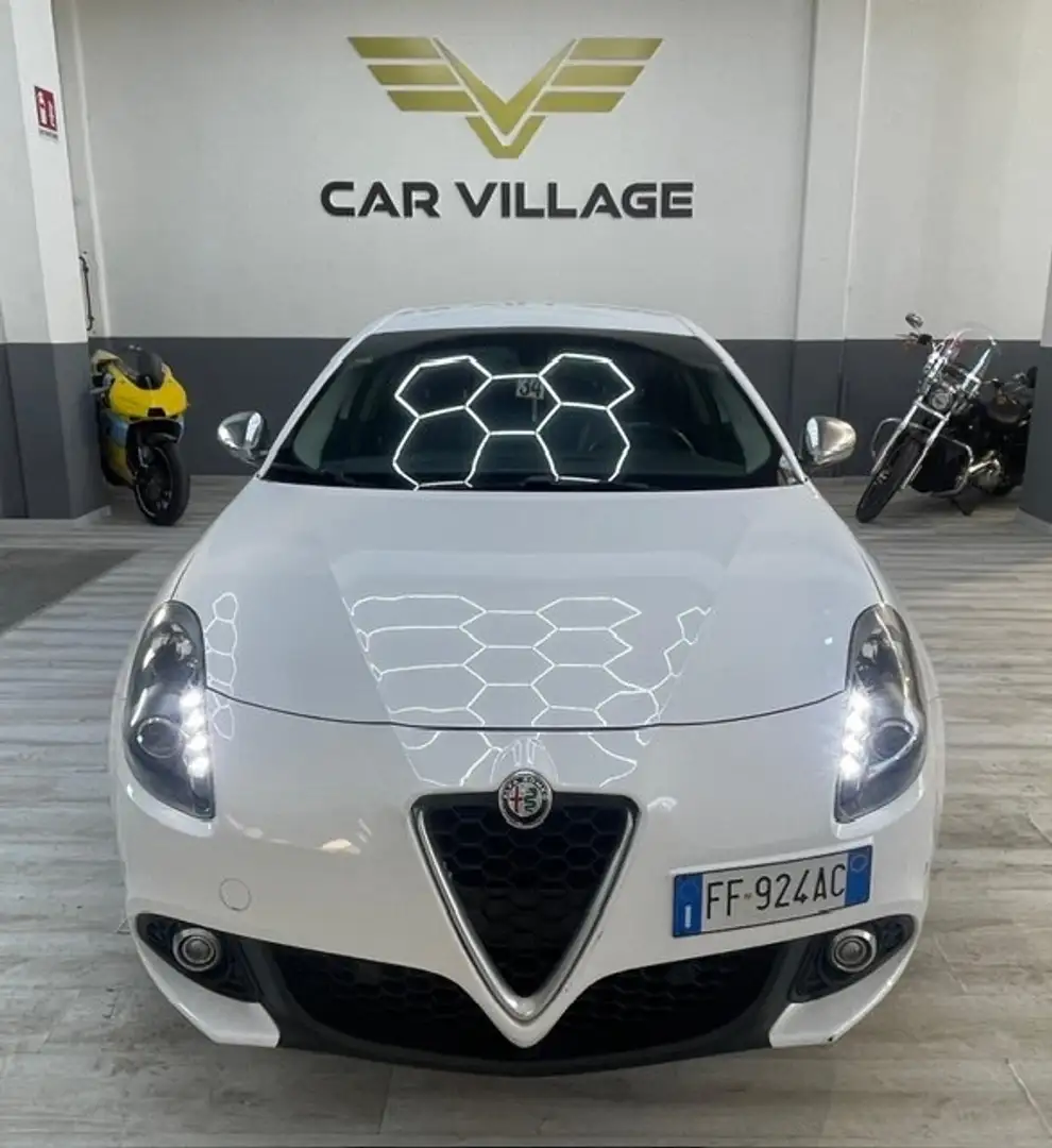 Alfa Romeo Giulietta Giulietta 2.0 JTDm 150 CV Super Blanc - 1