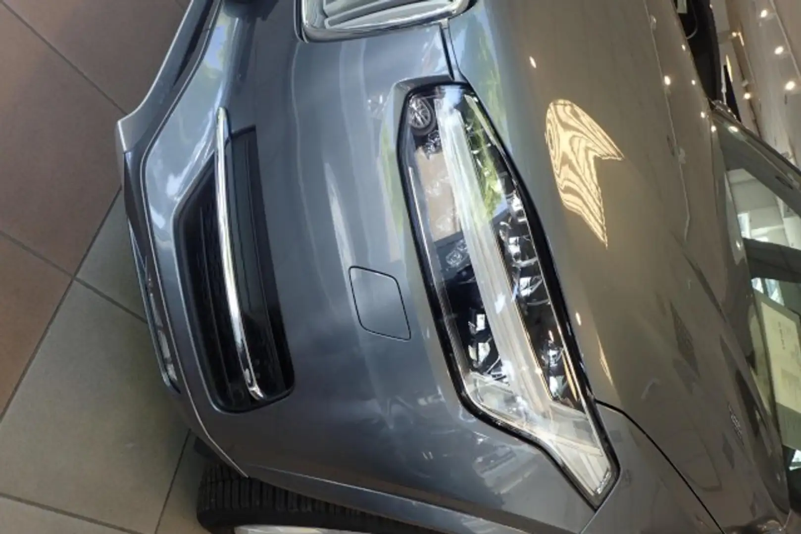 Volvo XC90 D5 AWD Inscription BOWERS&WILKINS STANDHZ. Klima Grau - 2