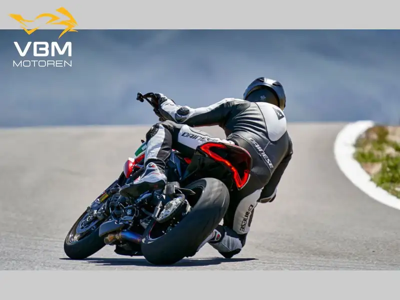 MV Agusta Dragster - foto 5