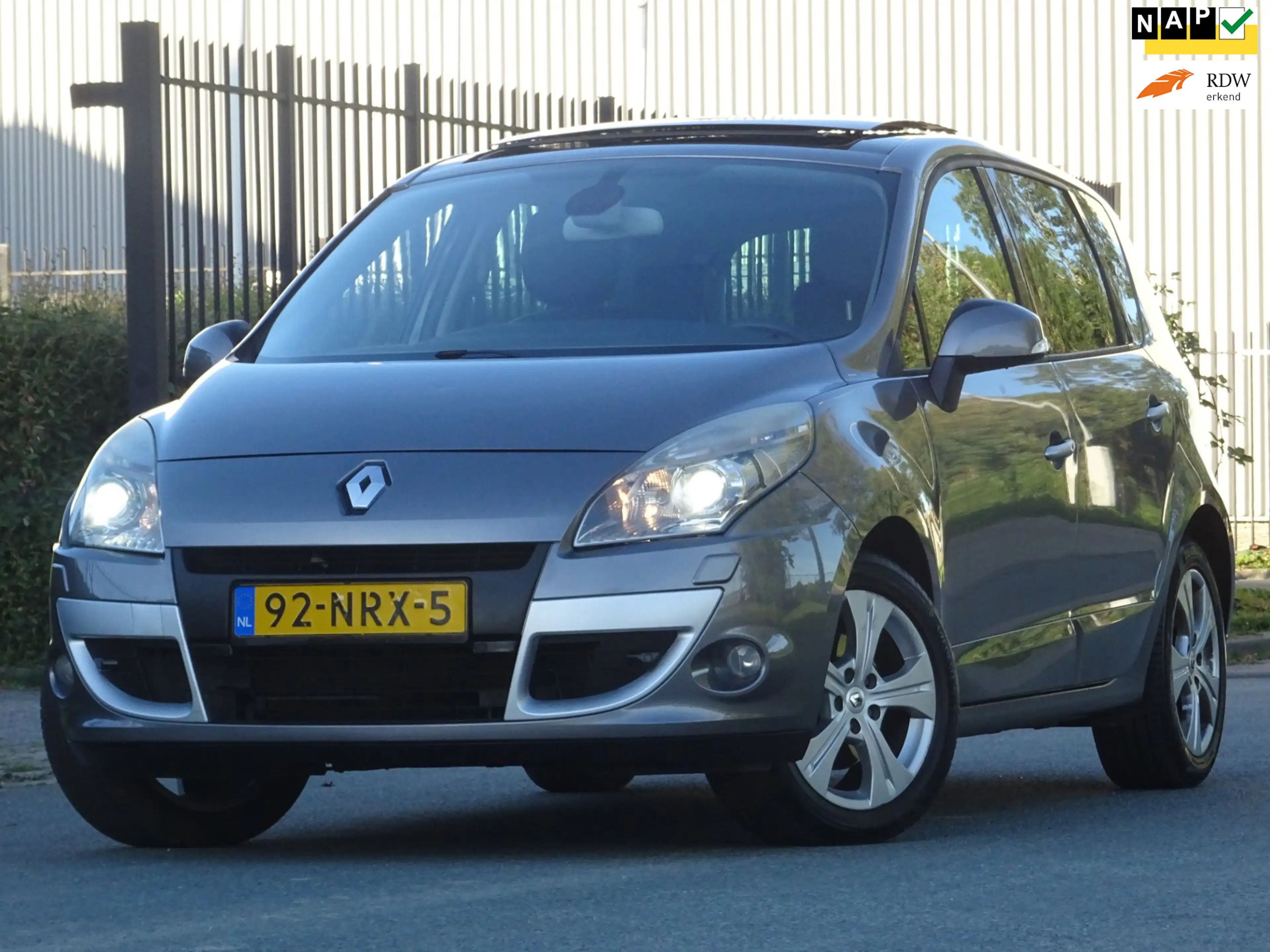 Renault Scenic 2.0 Dynamique LPG-G3 AUTOMAAT FULL OPTIONS