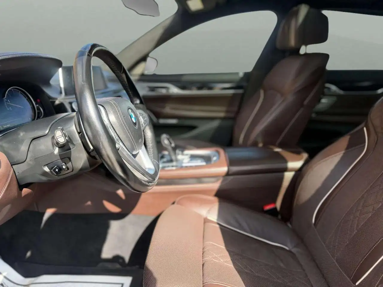 BMW 7 Series снимка BMW 7 Series