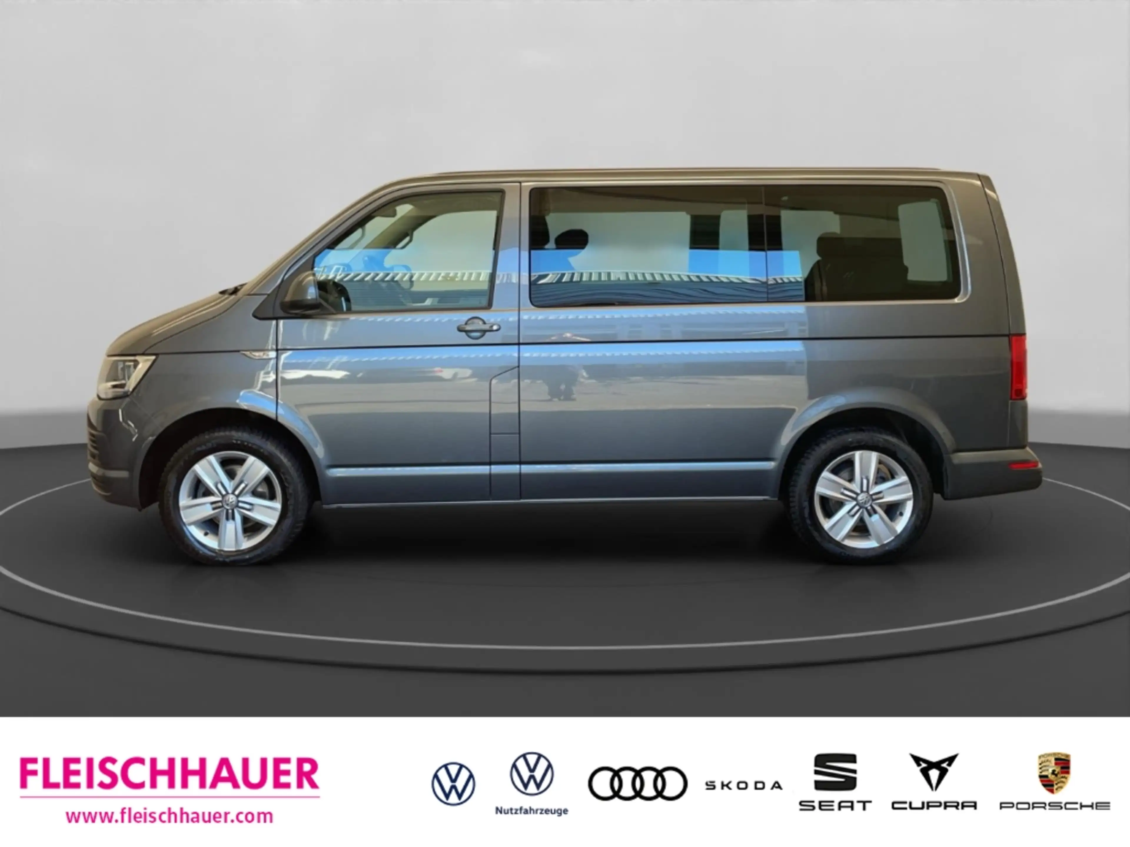 Volkswagen T6.1 Multivan 2,0 TDI Comfortline ACC Tel.-Vorb. Navi AHK Temp S — photo 3