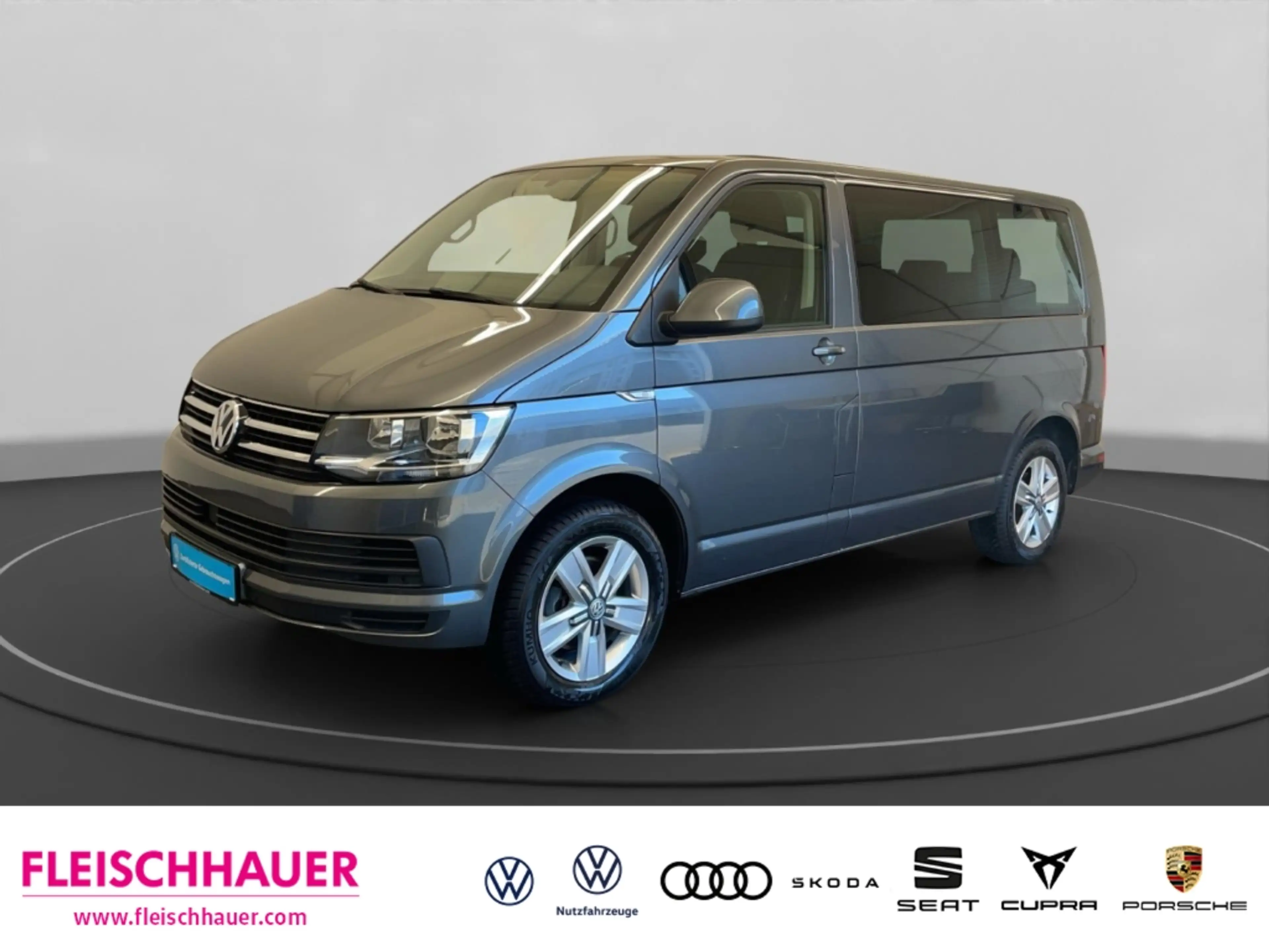 Volkswagen T6.1 Multivan 2,0 TDI Comfortline ACC Tel.-Vorb. Navi AHK Temp S