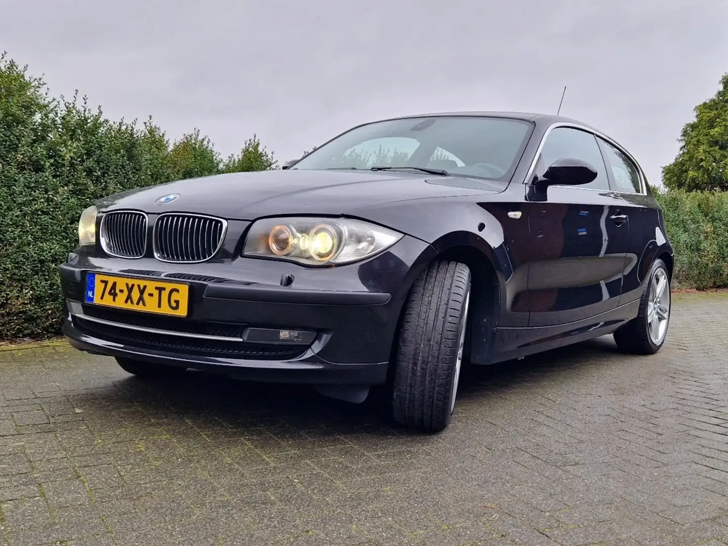 BMW 118 BMW 1 serie 118i (nieuwe ketting) Zwart - 2