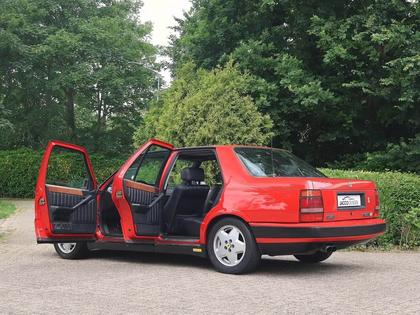 Lancia Thema 8.32 in unieke kleur Ferrari Rosso Corsa Rot - 2