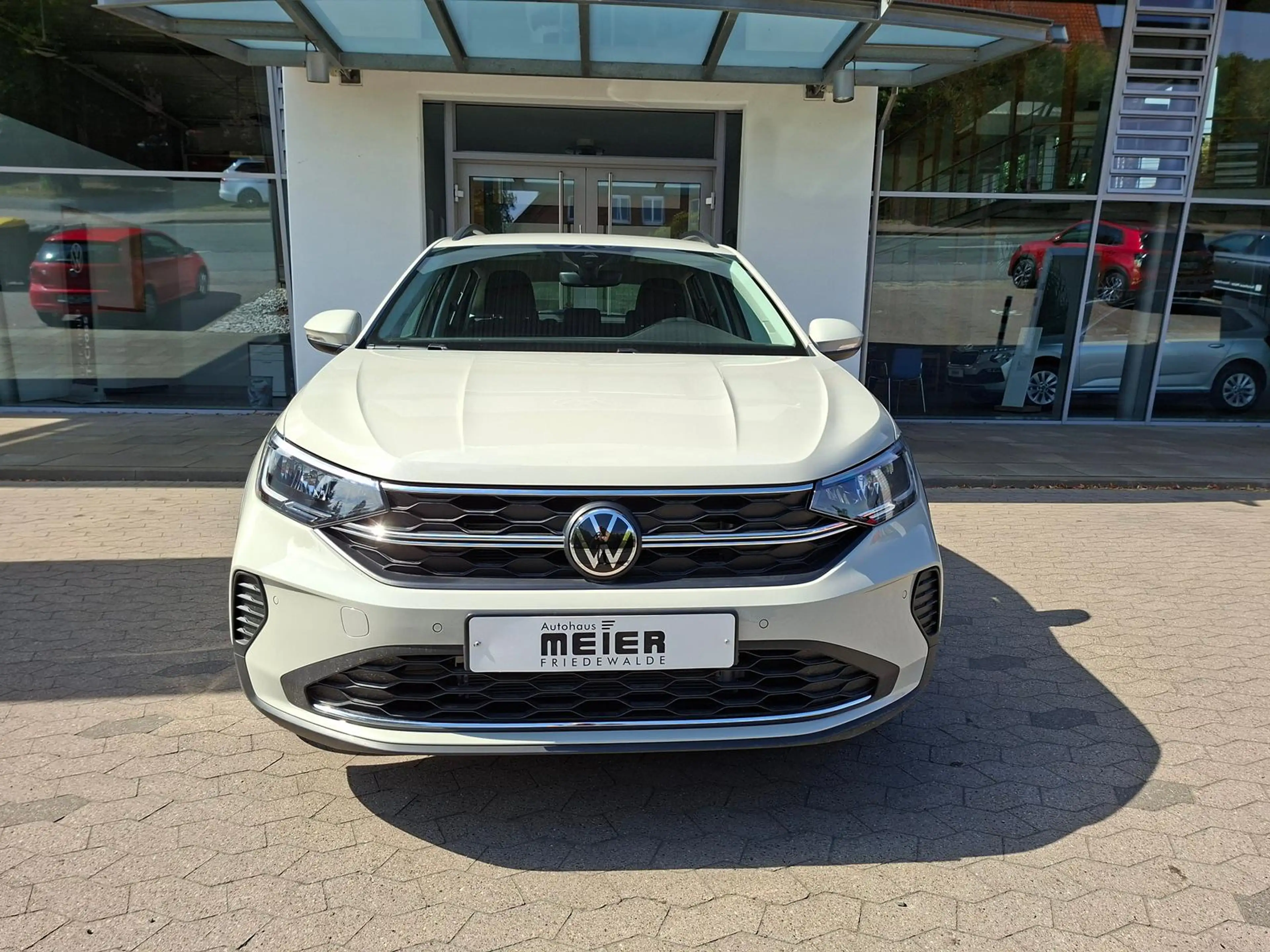 Volkswagen Taigo Life 1.0TSI DSG AHK 5J Garantie Kamera APP — photo 3