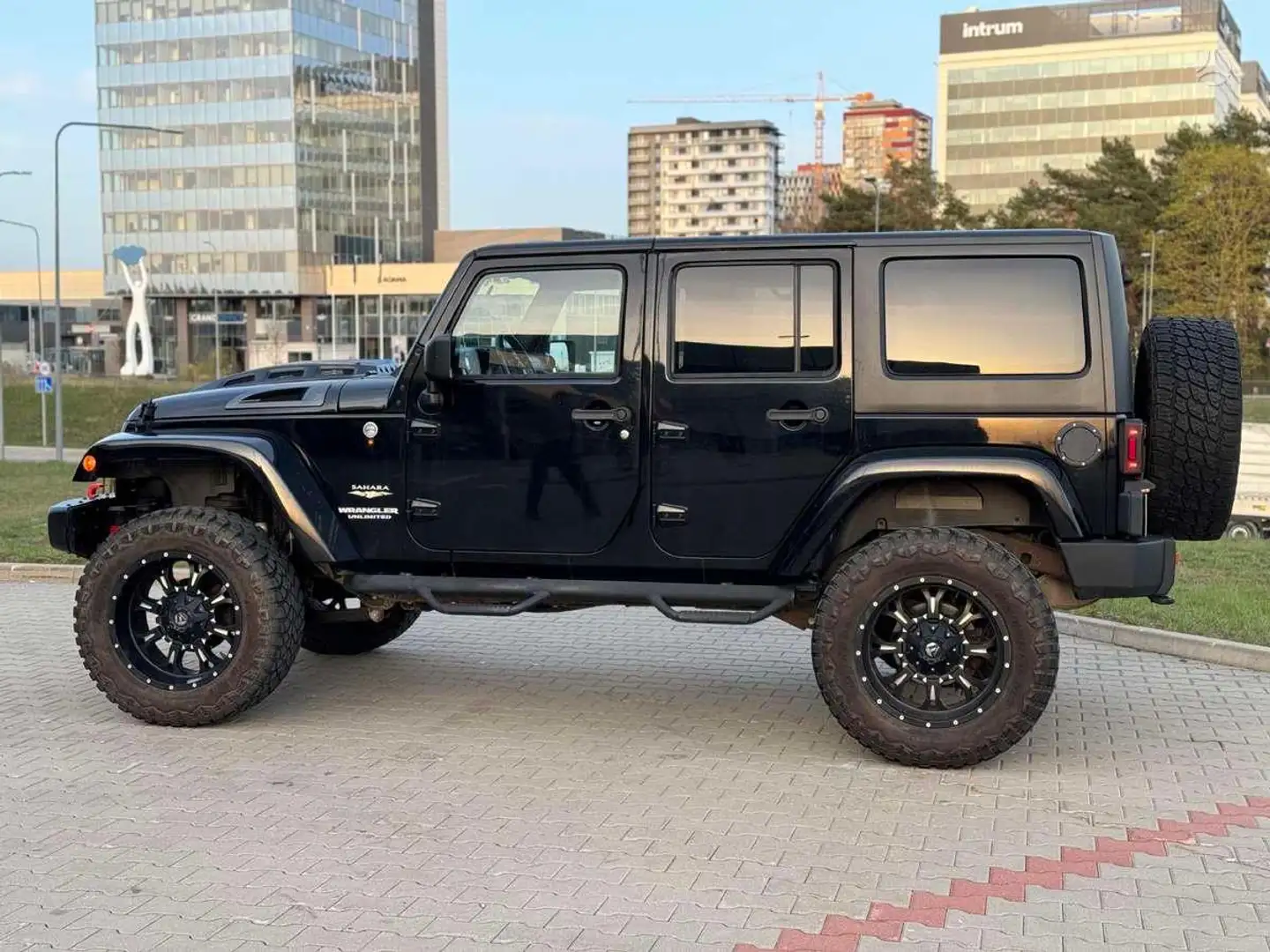 Jeep Wrangler Unlimited 3.6 V6 BLACK MAMBA - 2