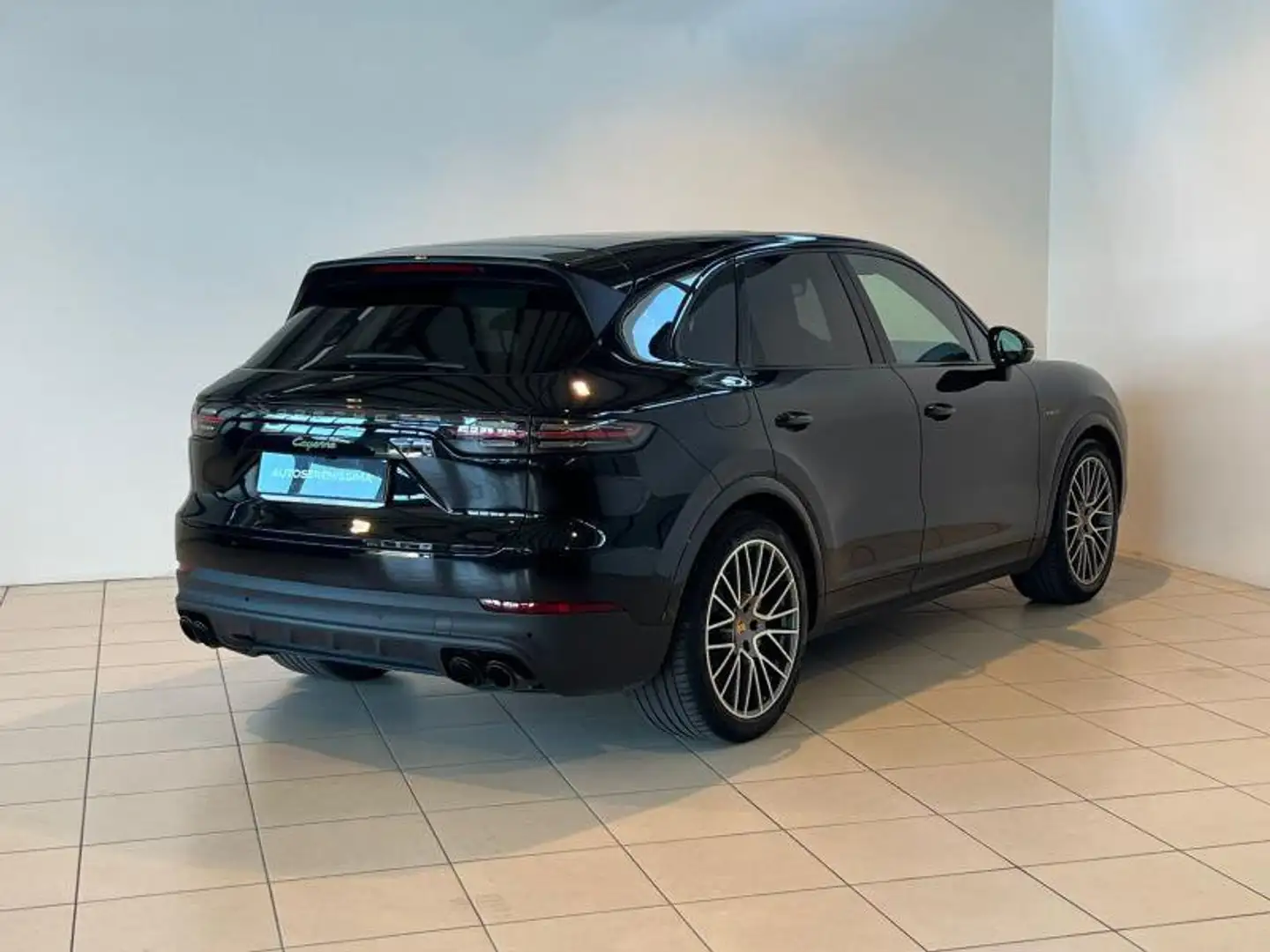 Porsche Cayenne 3ªs.'17--> 3.0 V6 E-Hybrid Platinum Edition Negro - 2