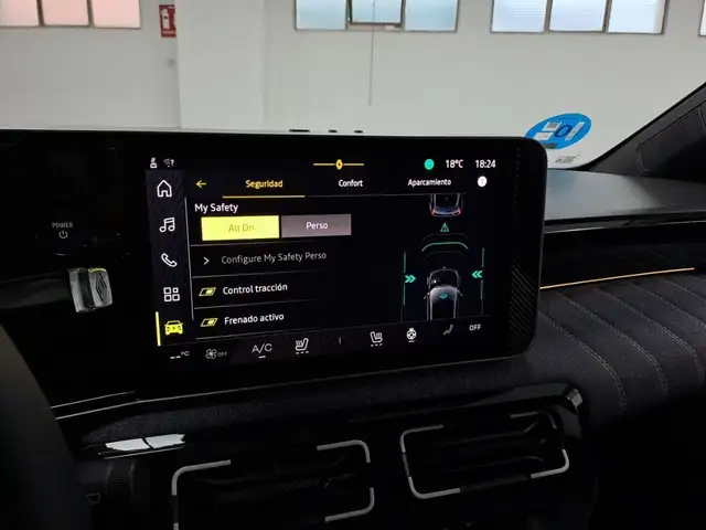Renault Megane E-Tech view 15