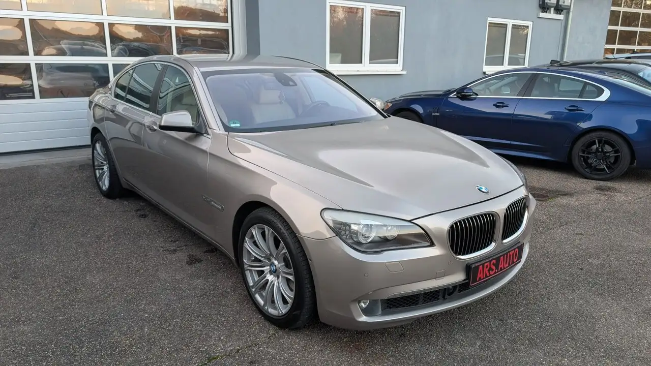 BMW 750