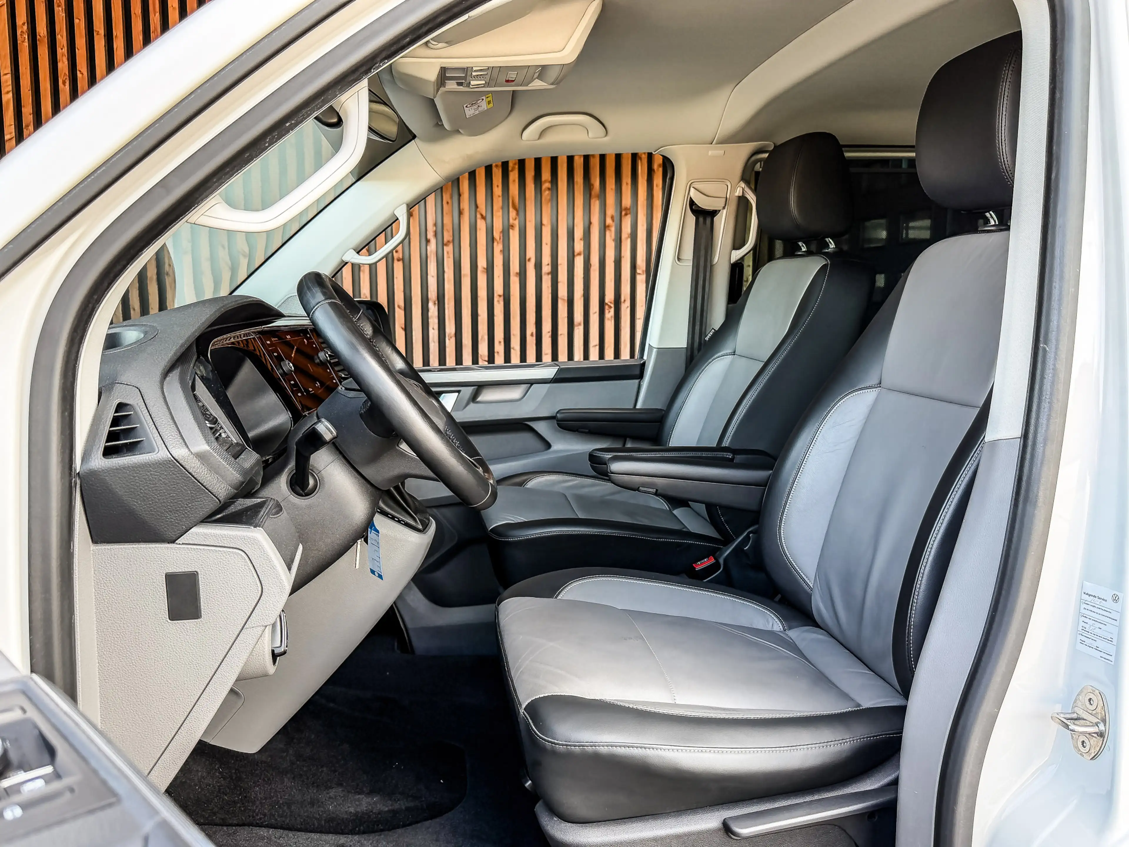 Volkswagen T6.1 Transporter Caravelle 2.0 TDI 204PK DSG Dubbele Cabine L2H1 | — photo 15