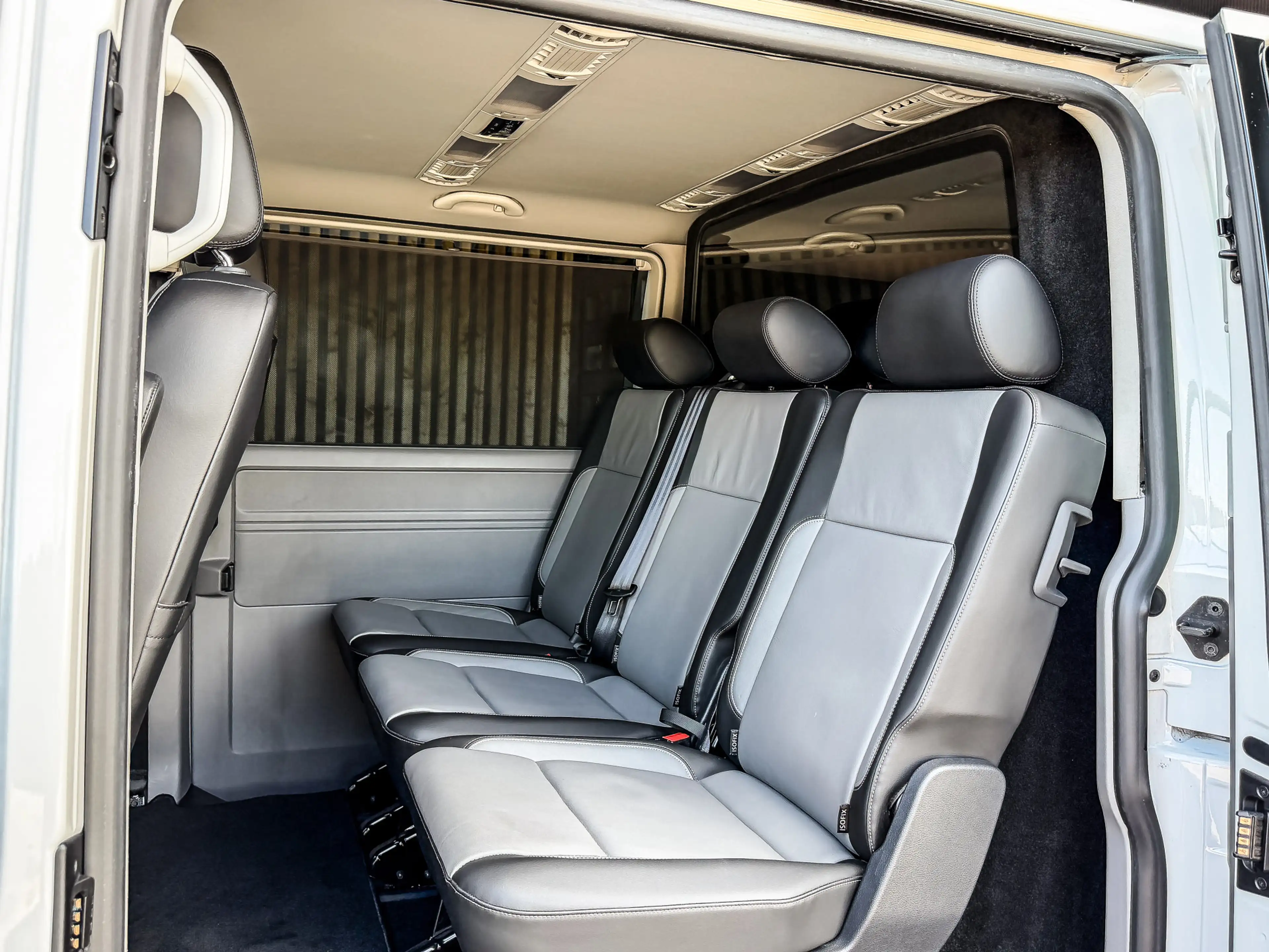 Volkswagen T6.1 Transporter Caravelle 2.0 TDI 204PK DSG Dubbele Cabine L2H1 | — photo 17