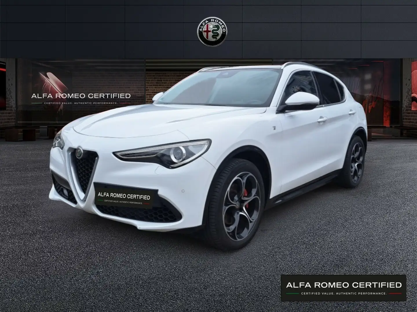 Alfa Romeo Stelvio Lusso Ti 2.0Turbo 16V AT8-Q4 Weiß - 1