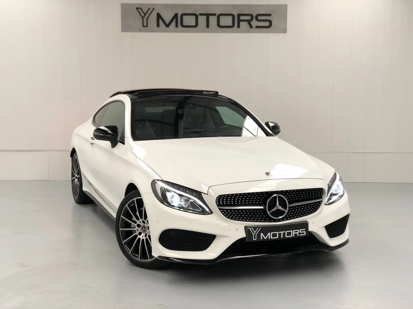 Mercedes-Benz C 180 9G-TRONIC COUPE PACK-AMG TOIT PANO CUIR GPS CAMERA Blanc - 1