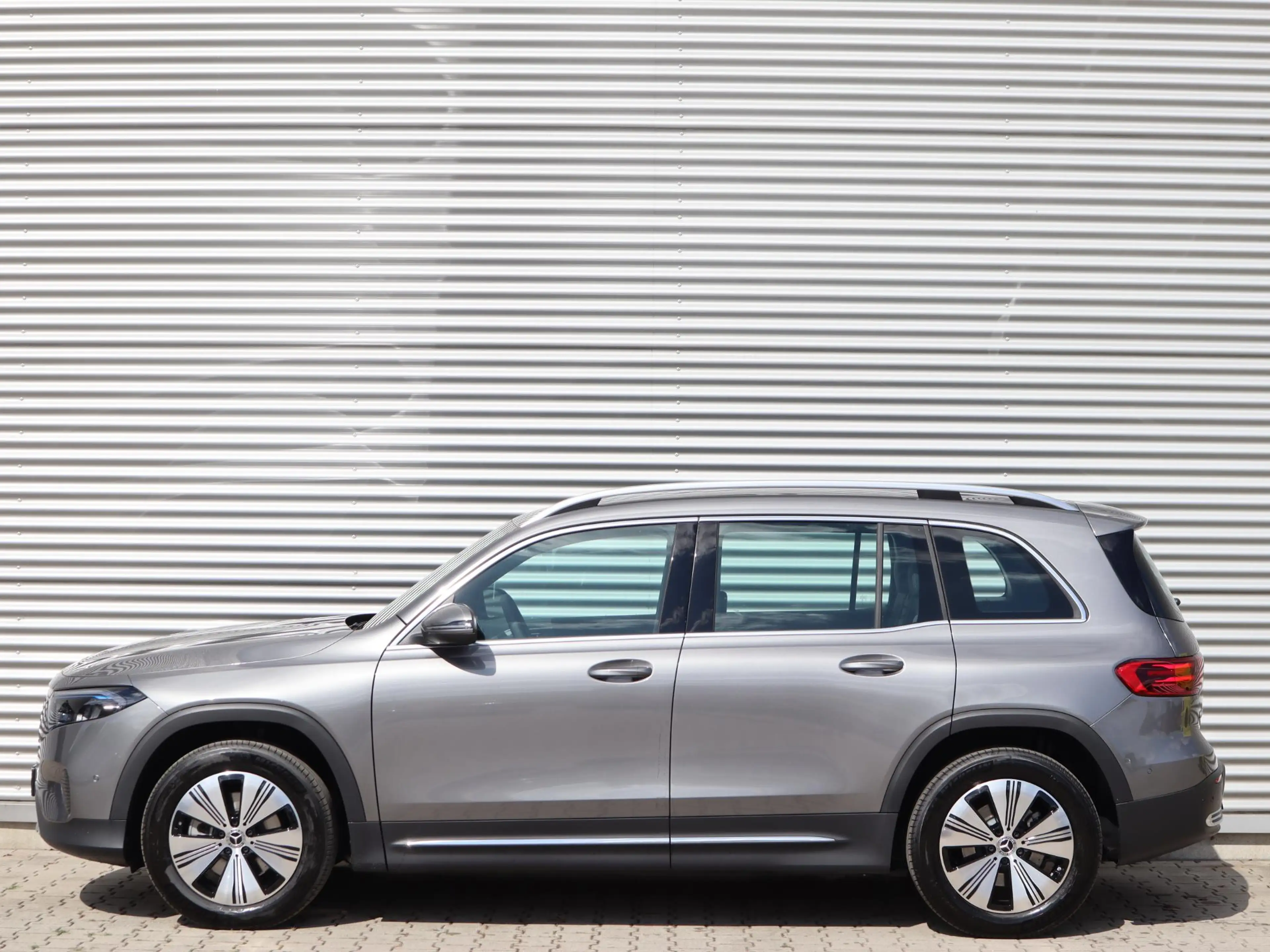 Mercedes-Benz EQB 250 250+ Business Solution 71 kWh — photo 4