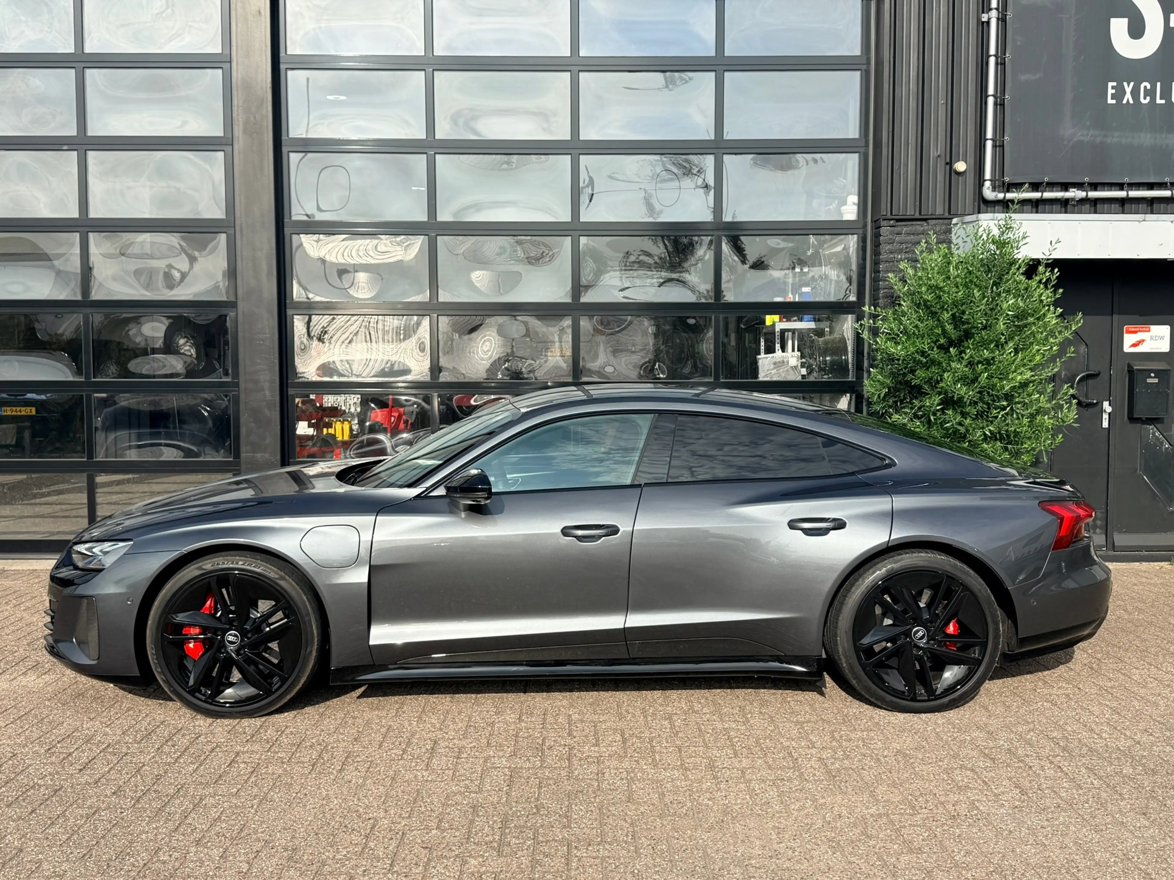 Audi RS e-tron GT 93 kWh — photo 2