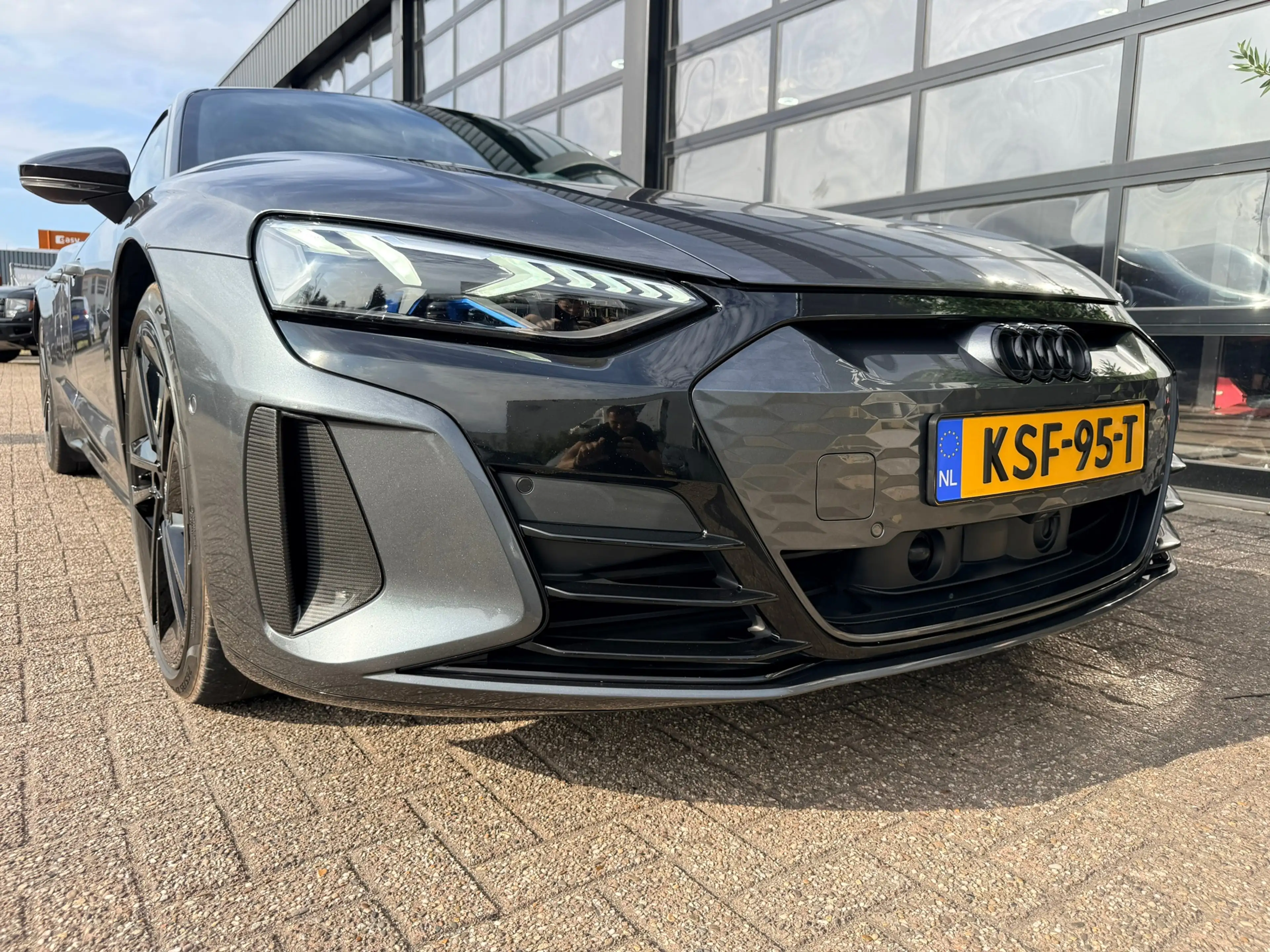 Audi RS e-tron GT 93 kWh — photo 8