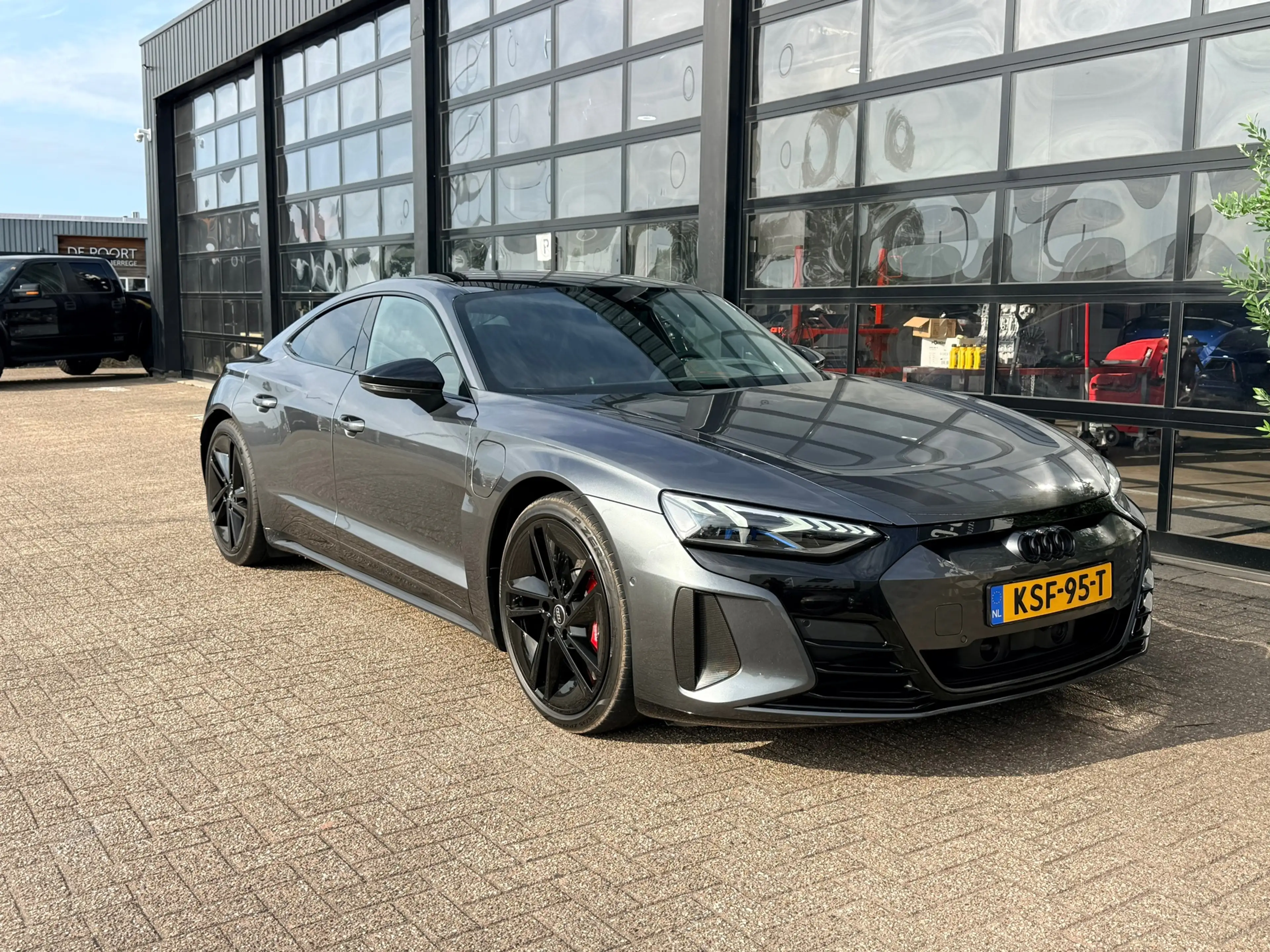 Audi RS e-tron GT 93 kWh — photo 6