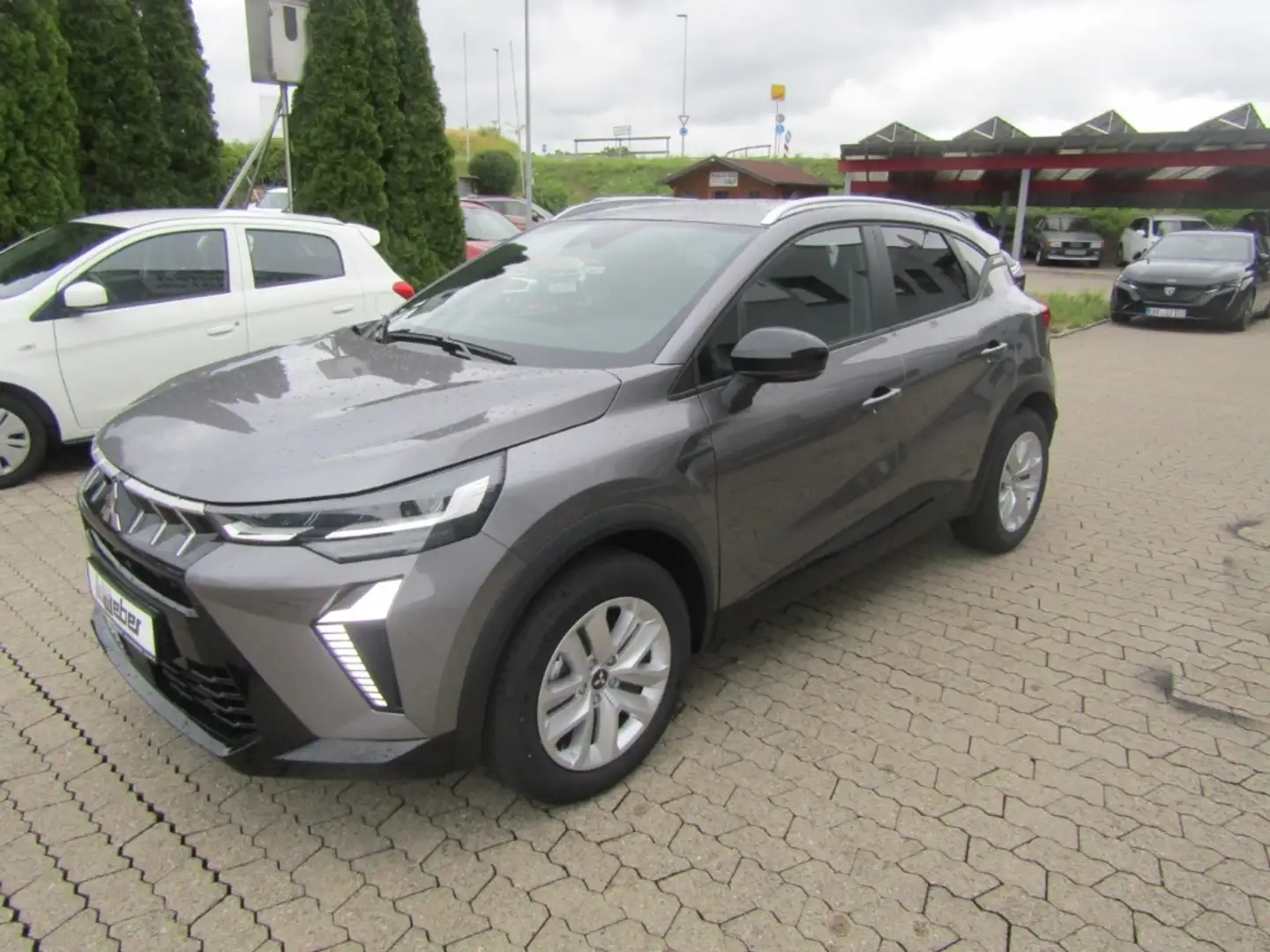 Mitsubishi ASX PLUS 1.3 T-Benziner 6-Gang TEMPOMAT LED SITZHEIZUN Gris - 2