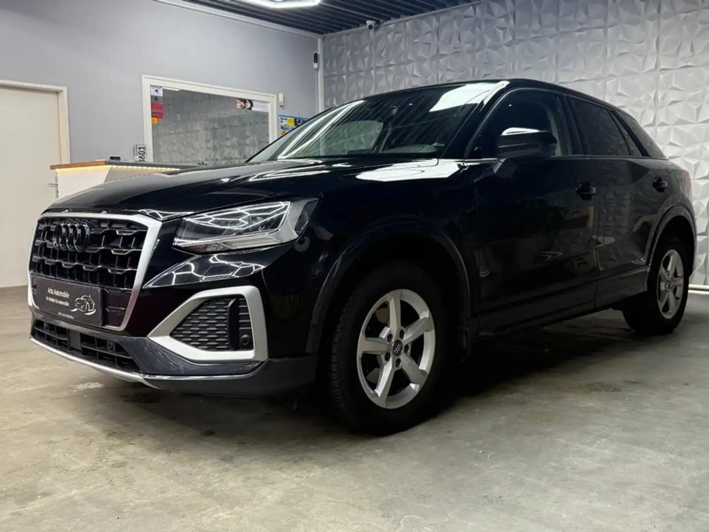 Audi Q2 35 TFSI advanced CARPLAY-NAVI*SITZHEIZUNG*PDC Noir - 2