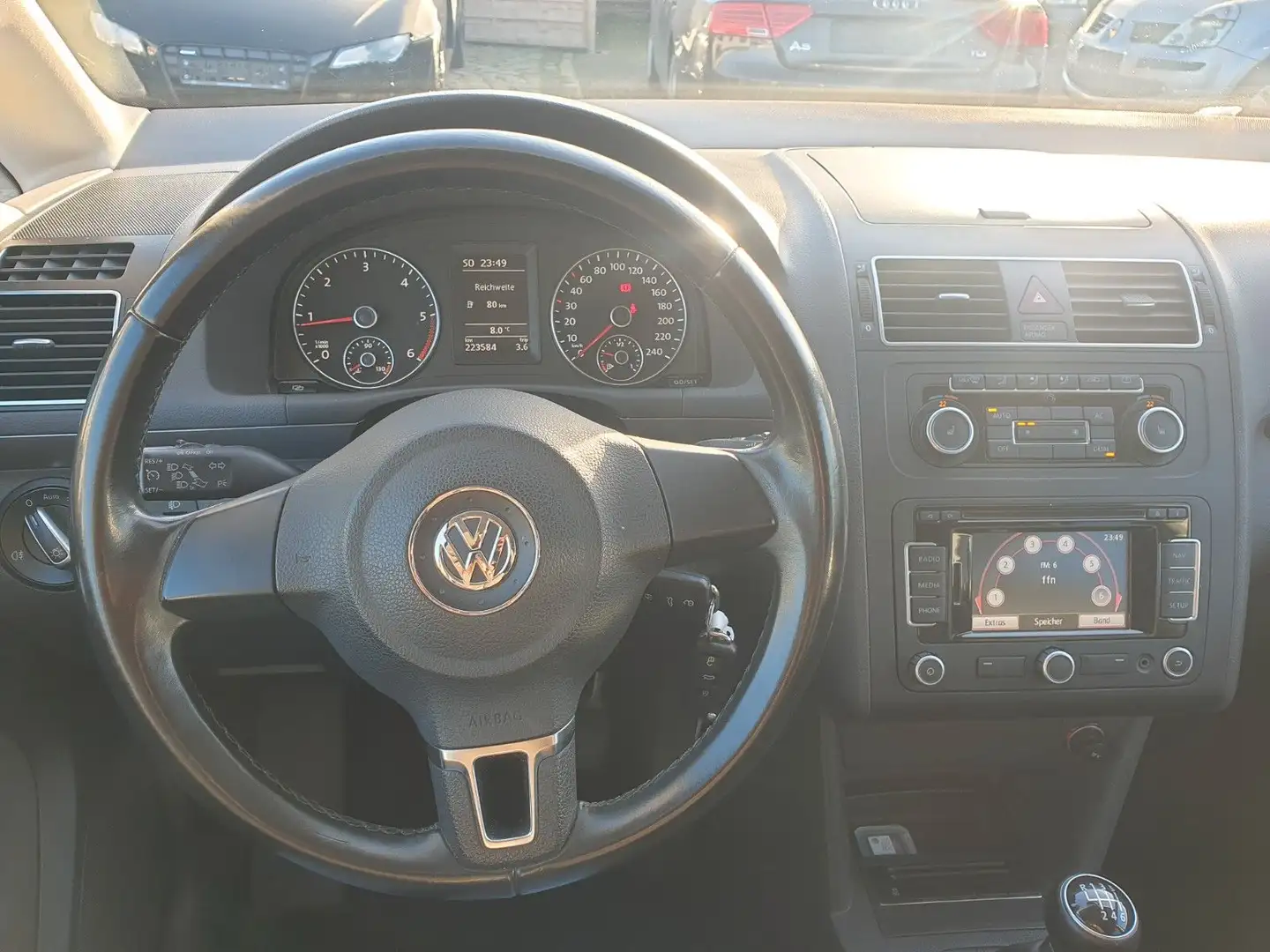 Volkswagen Touran Comfortline*7 Sitzer*Klima*Navi*SHZ*AHK Noir - 2