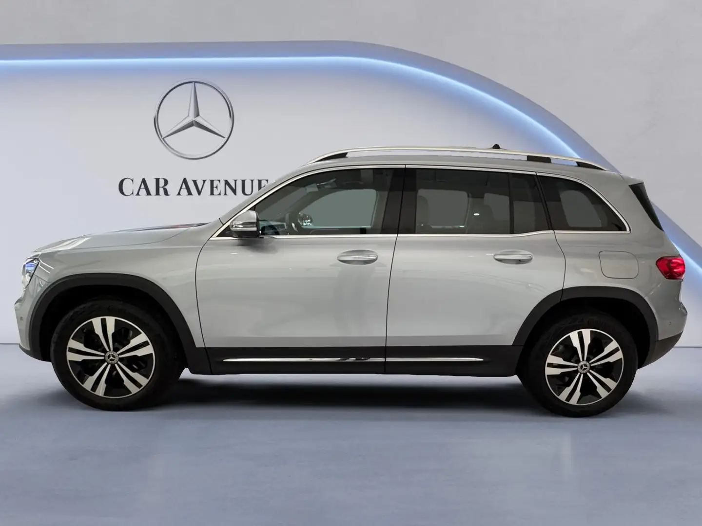 Mercedes-Benz GLB 200 d Progressive Plateado - 2