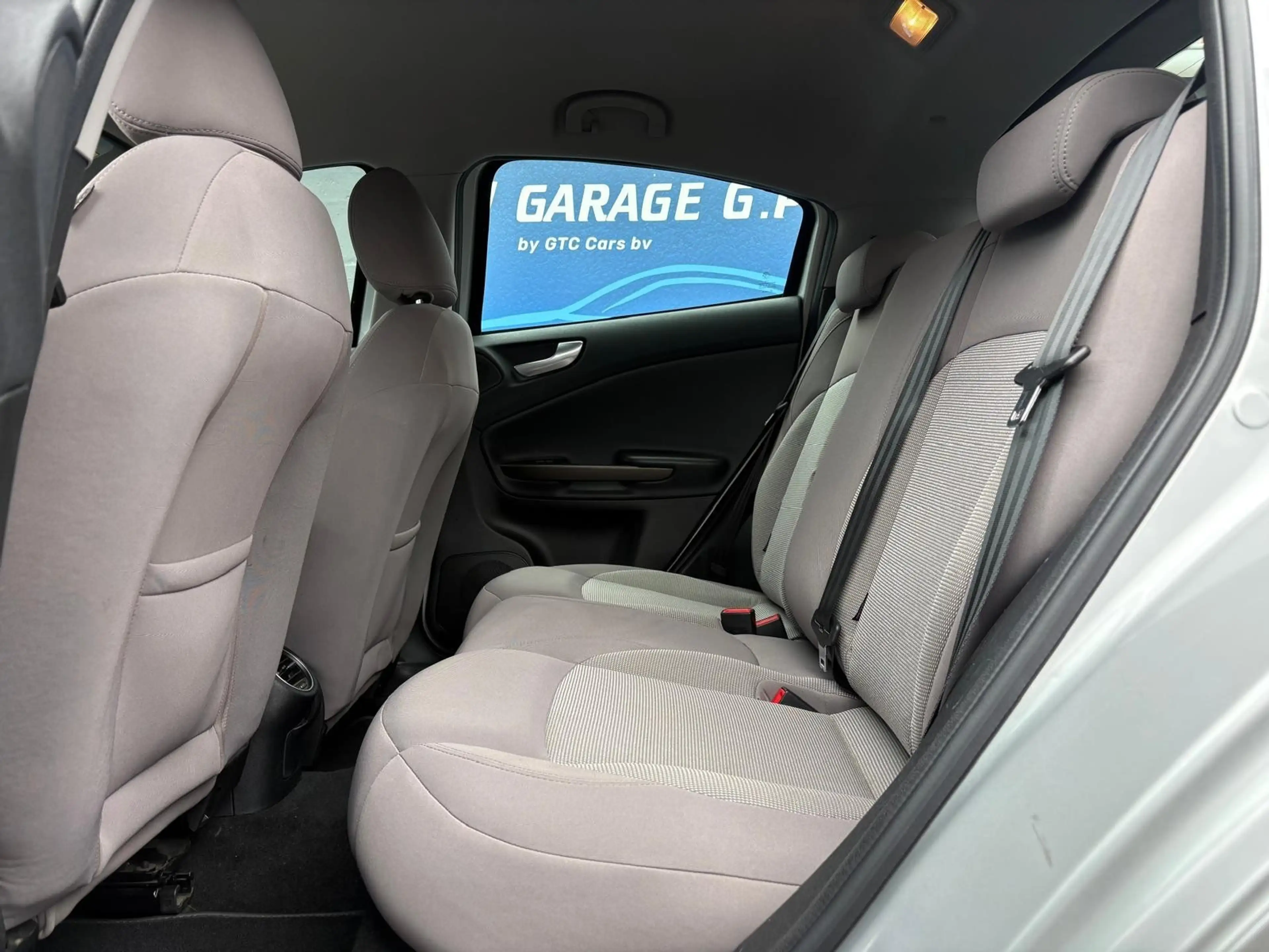 Alfa Romeo Giulietta 1.6 JTDm Distinctive — photo 11