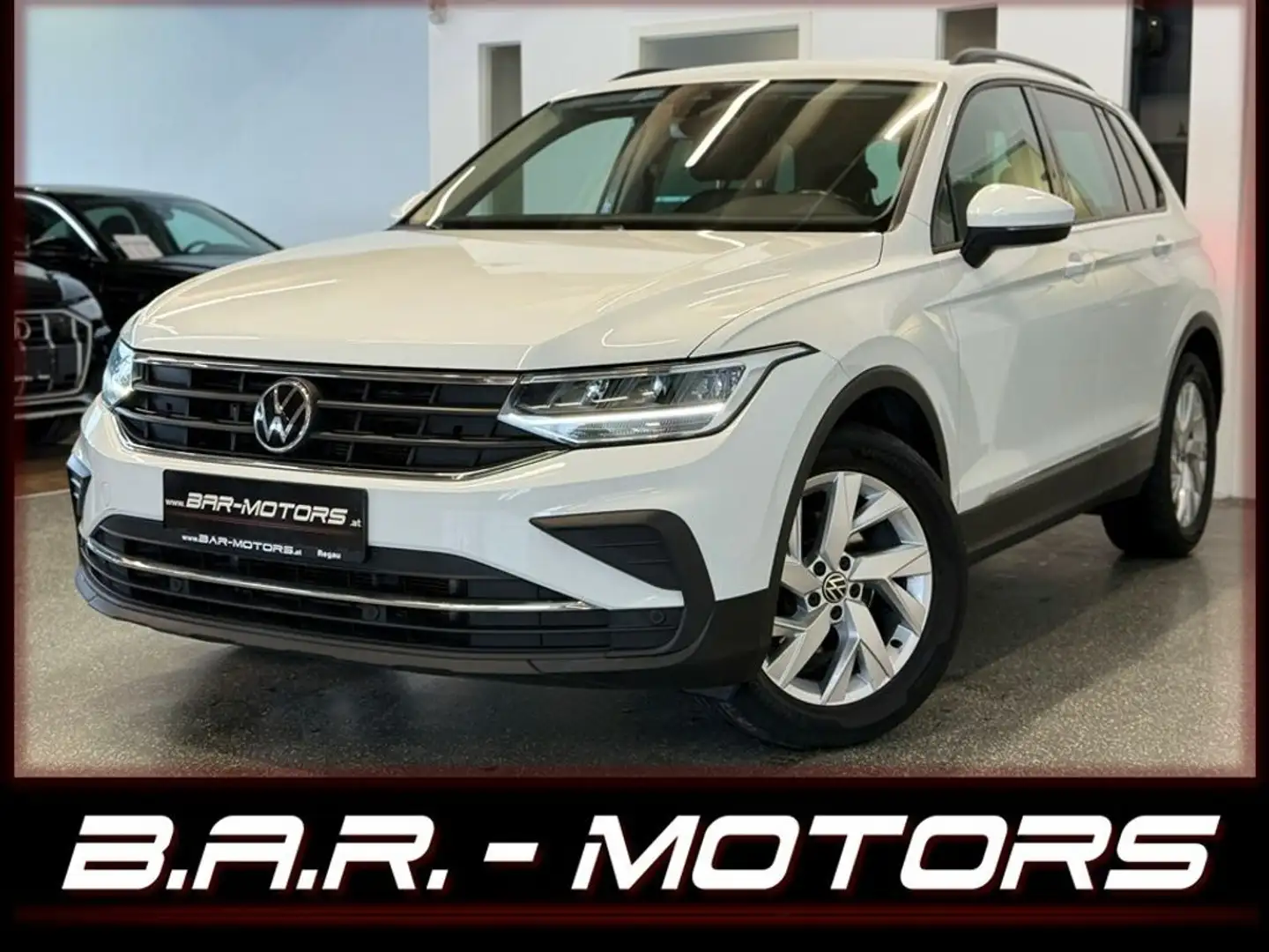 Volkswagen Tiguan Life*LANE*ACC*KAMERA*AHK*3-ZONEN*CARPLAY* Weiß - 1