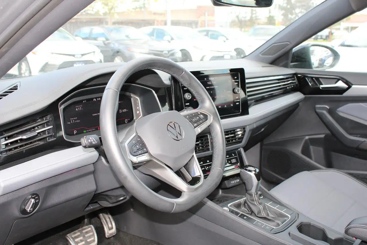 Volkswagen Jetta снимка Volkswagen Jetta