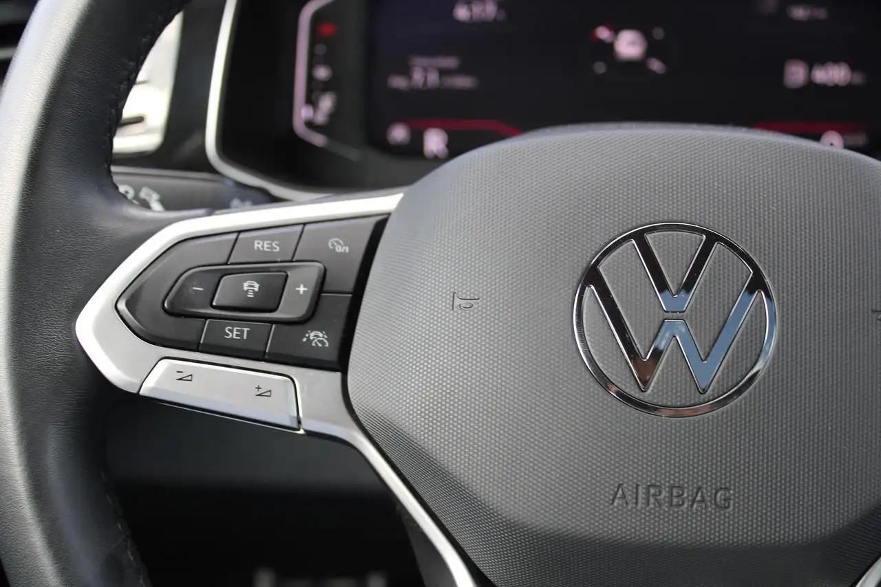 Volkswagen Jetta снимка Volkswagen Jetta