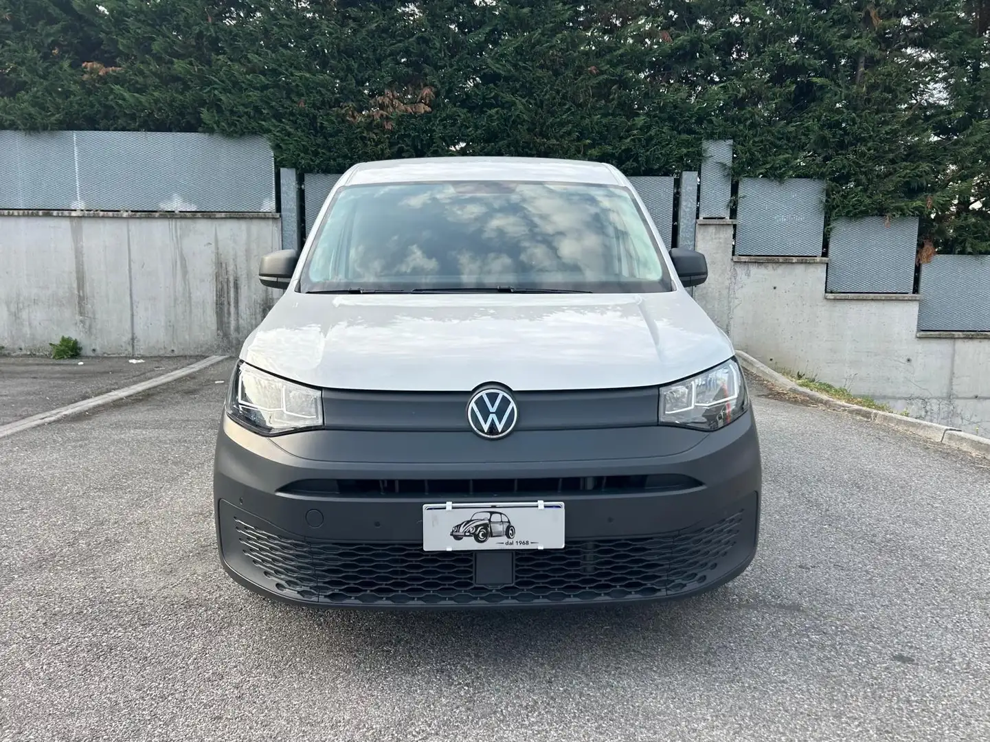 Volkswagen Caddy 1.5 TSI Van BENZINA Blanc - 2