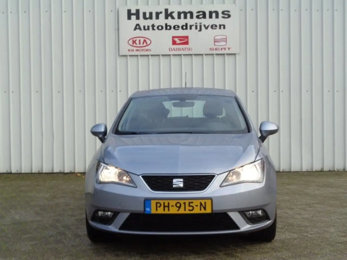SEAT Ibiza 1.0 TSi 95PK STYLE NAVI LM-VELG Gris - 2