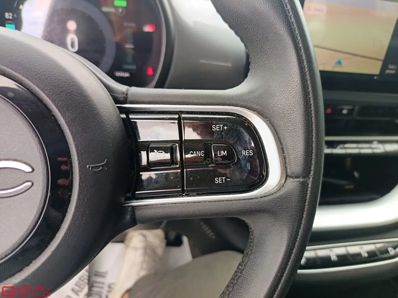 Fiat 500 Icon + 118cv 42 kWh 320km WLTP, миниатюра 16