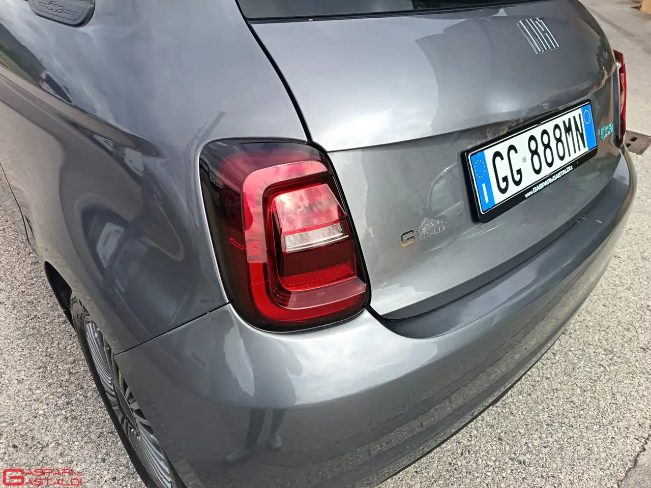 Fiat 500 Icon + 118cv 42 kWh 320km WLTP, миниатюра 21