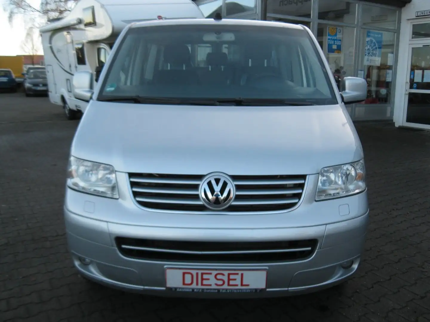 Volkswagen T5 Caravelle T5 2.5 TDI Bus Caravelle *Navi+AHK+Standhzg* Argintiu - 2