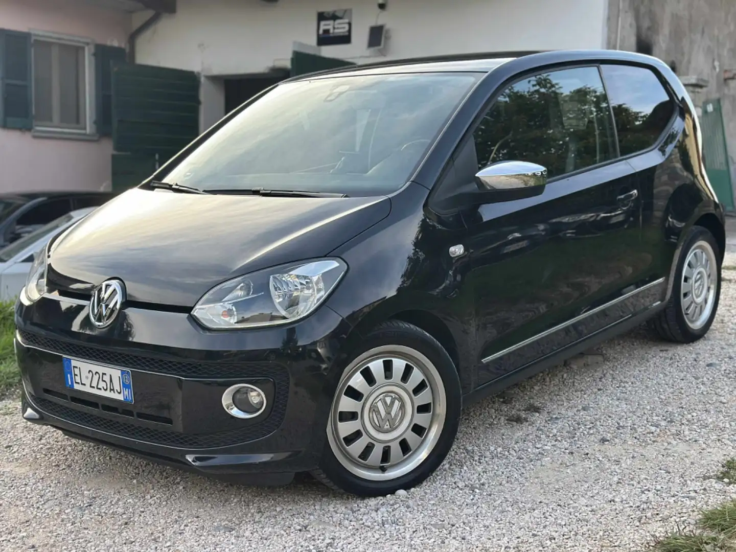 Volkswagen up! 1.0 75 CV 3p. high up! Noir - 1