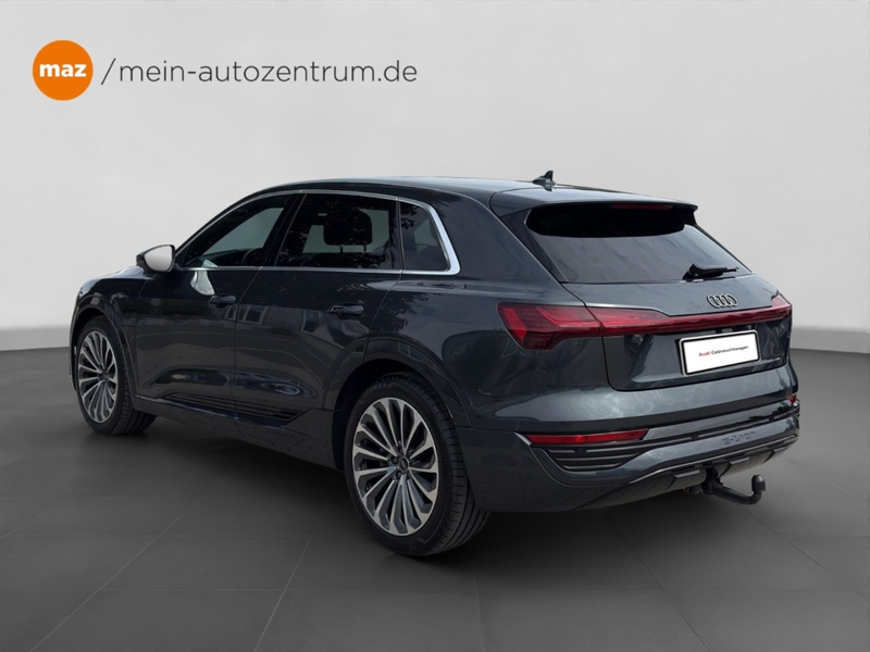 Audi Q8 e-tron 55 quattro advanced S line Int. Alu Matrix-LED AHK — photo 4