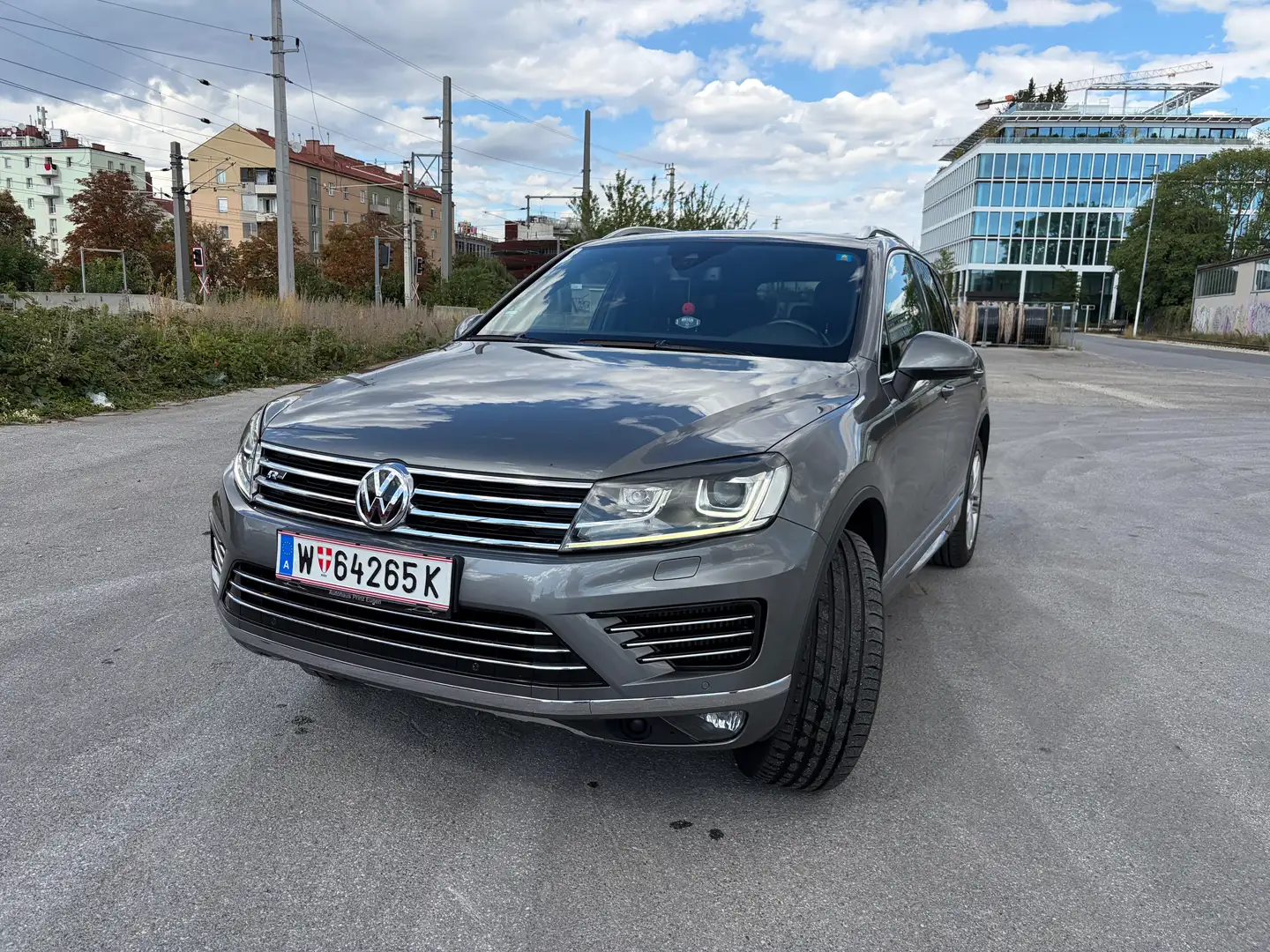 Volkswagen Touareg Touareg Sport Austria V6 TDI BMT 4Motion Aut. Sport Austria Grau - 1