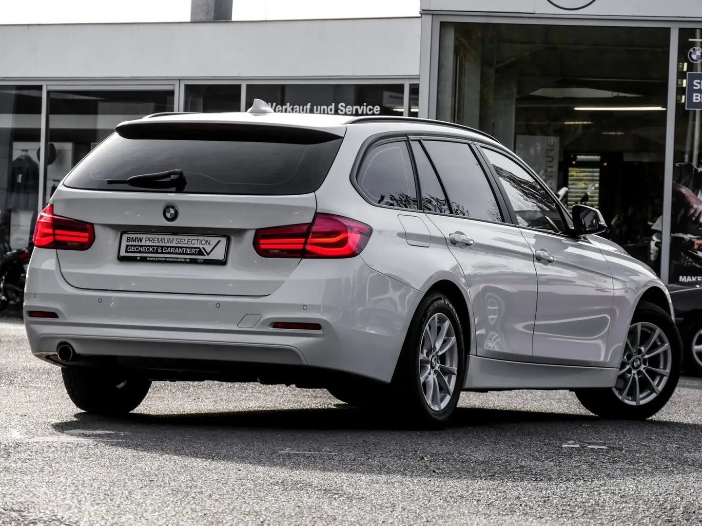 BMW 318 i ADVANTAGE+LED+SHZ+NAVI+PDC Weiß - 2