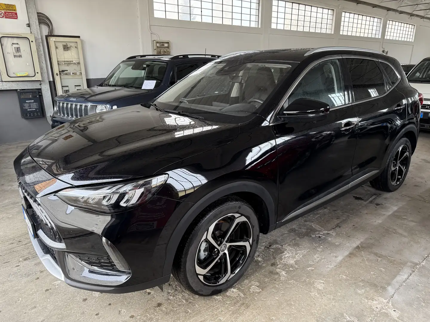 MG HS 1.5 t Luxury auto NO VINCOLI FINANZIARI Nero - 2