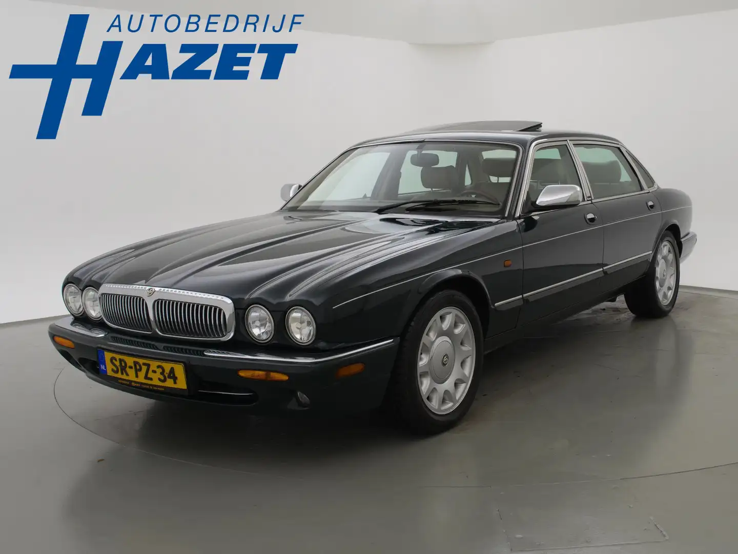 Daimler Super V8 4.0 364 PK AUT. *ORIG. NL* + SCHUIFDAK / LEDER / S Зелений - 1