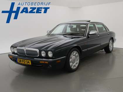 Daimler Super V8 4.0 364 PK AUT. *ORIG. NL* + SCHUIFDAK / LEDER / S