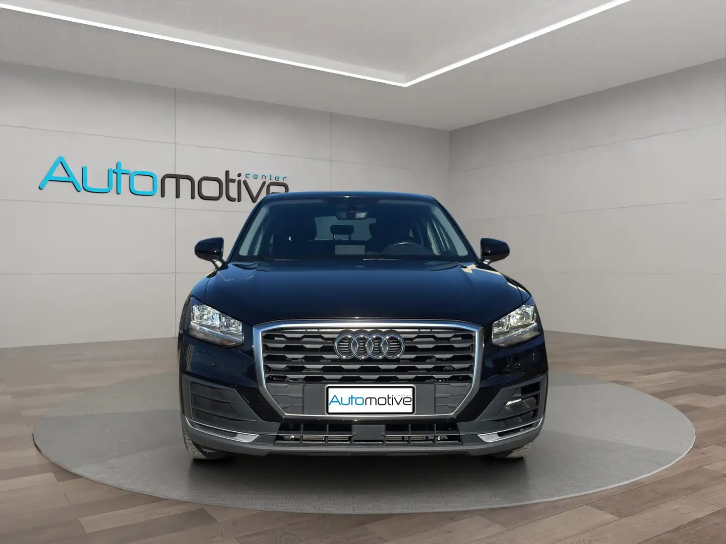 Audi Q2 Q2 I 2017 1.6 tdi Business s-tronic Schwarz - 2