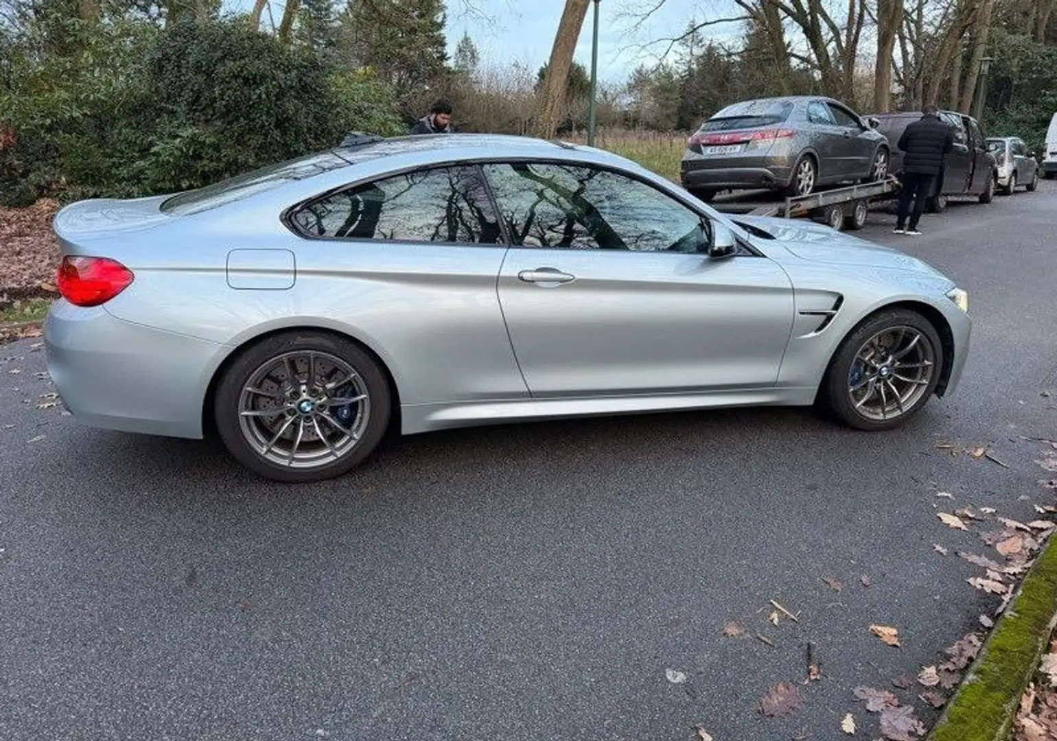 BMW M4 Grau - 1