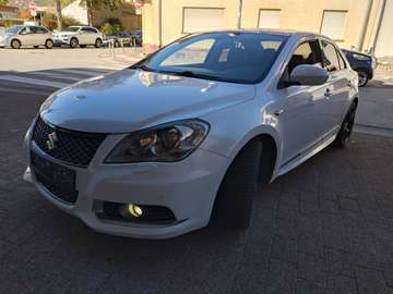 Kizashi 2.4 4x4 CVT Sport